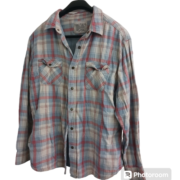 Snap Button up WindRiver Shirt- Sz. Xl - Picture 2 of 5